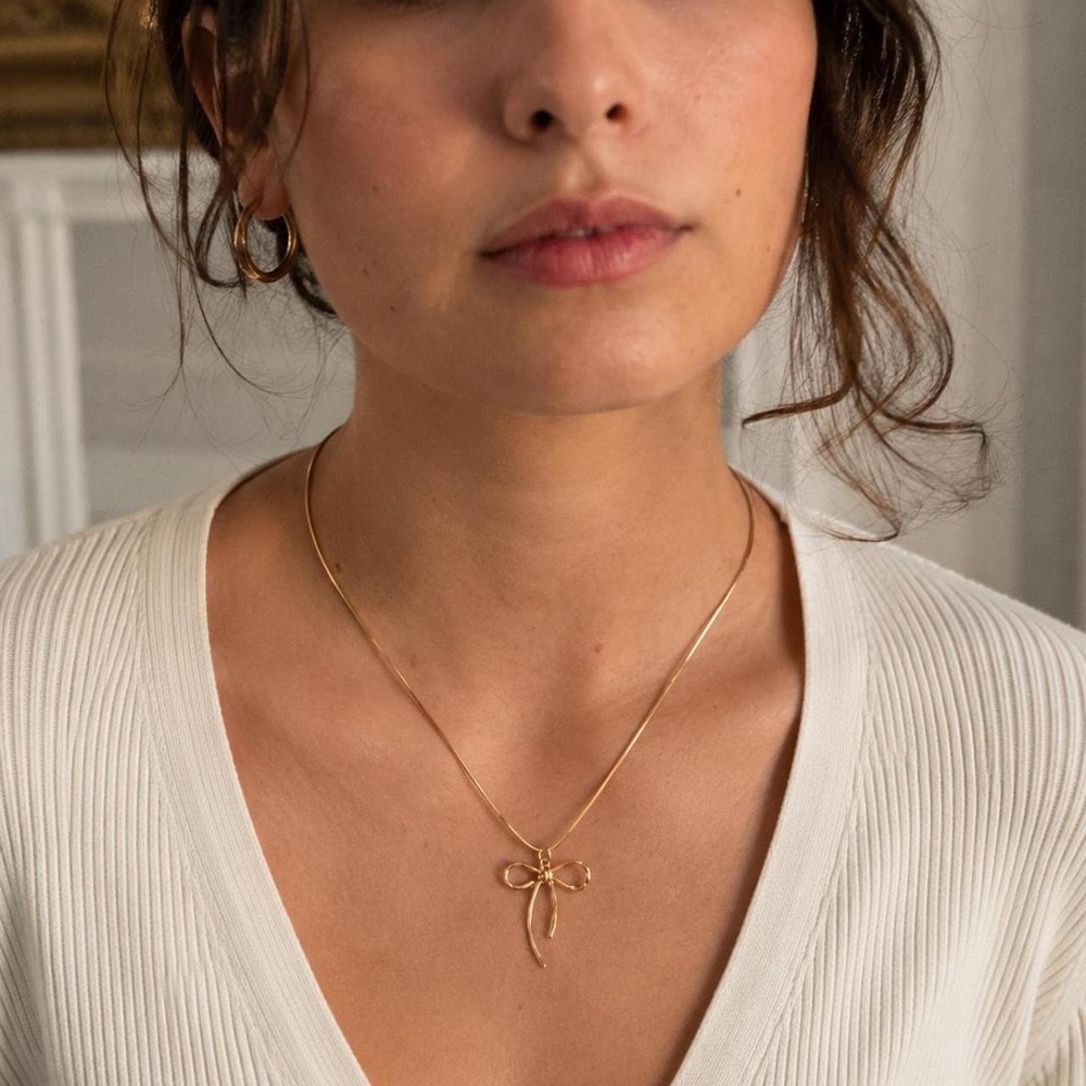 Gold Bow Pendant Necklace Dainty Coquette Soft Girl Old Money Balletcore Classic